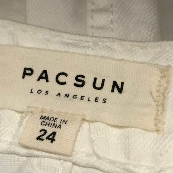 𝅺WHITE mini skirt with raw hemline by PACSUN - Picture 4 of 5